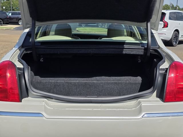 Used 2006 Lincoln Town Car Signature RWD image 27
