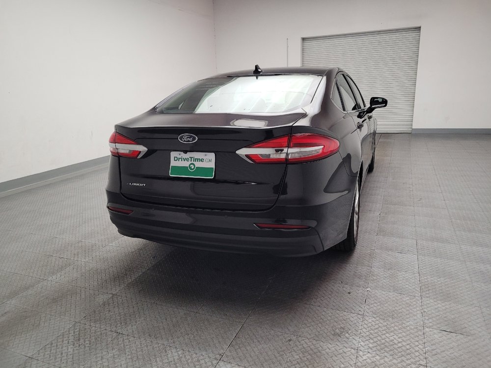 Used 2019 Ford Fusion SE FWD image 7