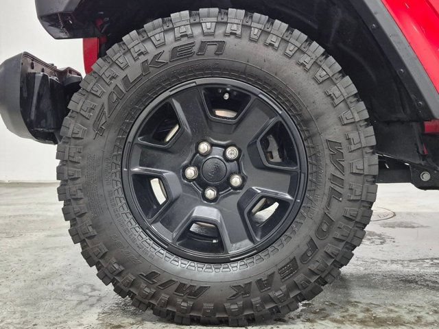Used 2018 Jeep Wrangler Unlimited Sahara AWD/4WD image 23