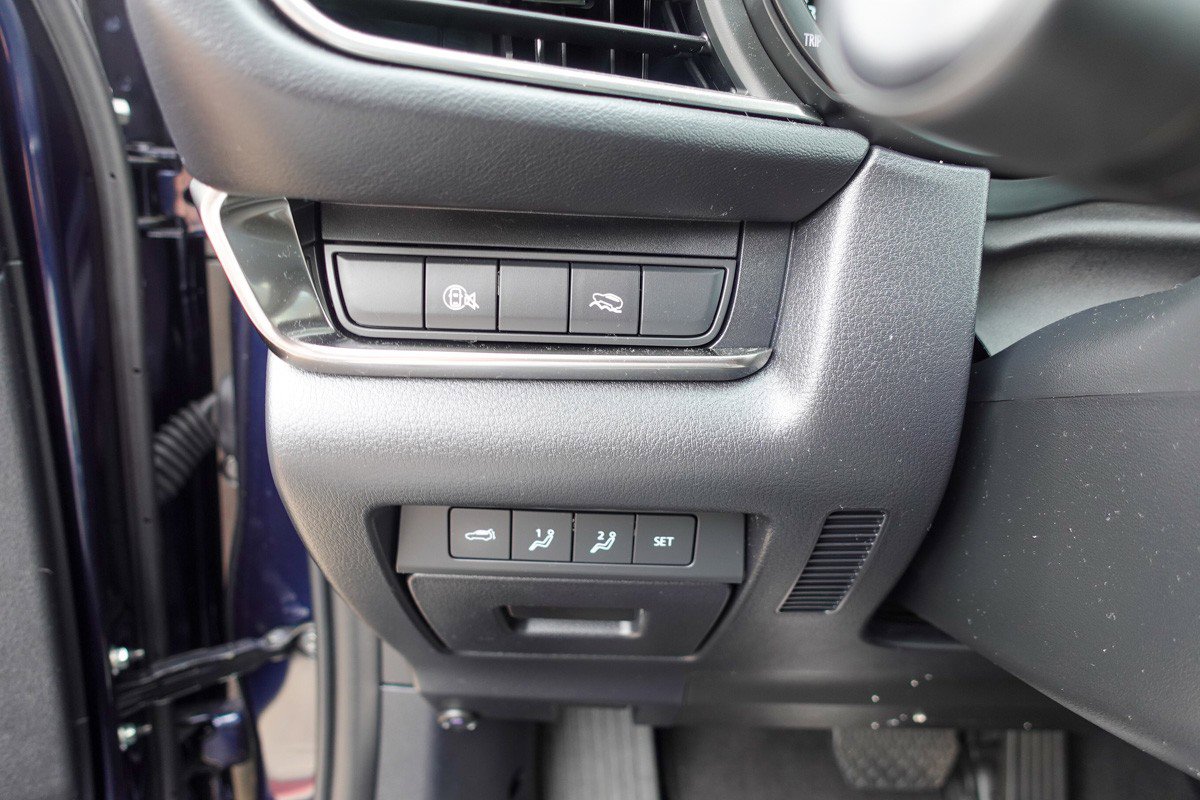 Certified 2025 MAZDA CX-30 AWD 2.5 S w/ Premium Package image 13