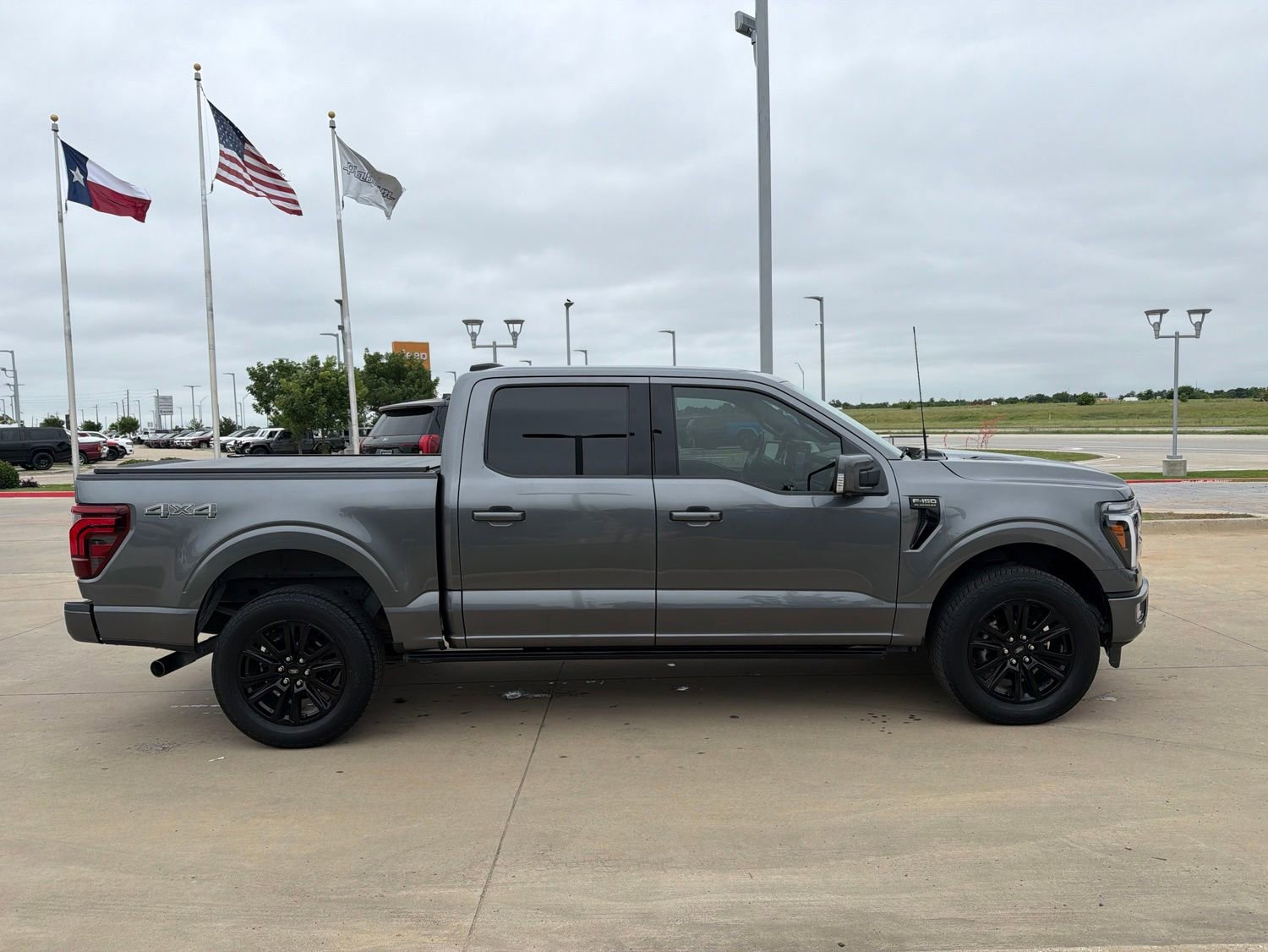 Used 2024 Ford F150 Platinum AWD/4WD image 7