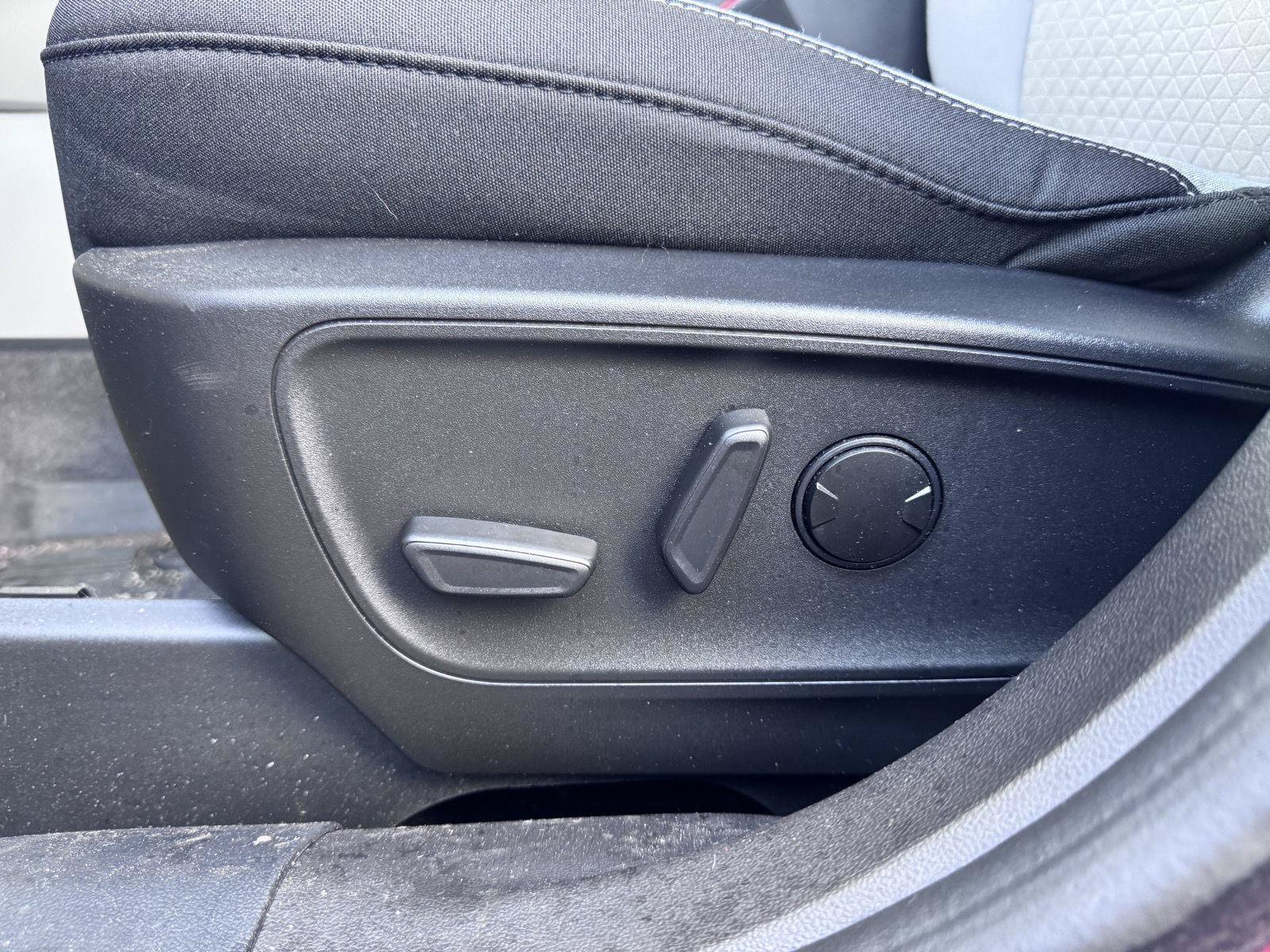 Used 2023 Ford Escape Active AWD/4WD image 13