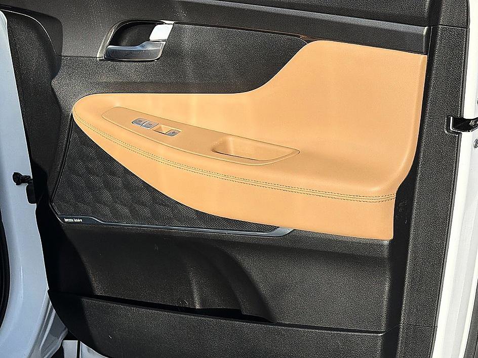 Certified 2023 Hyundai Santa Fe Calligraphy image 23