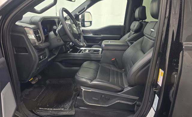 Used 2025 Ford F250 Platinum image 5