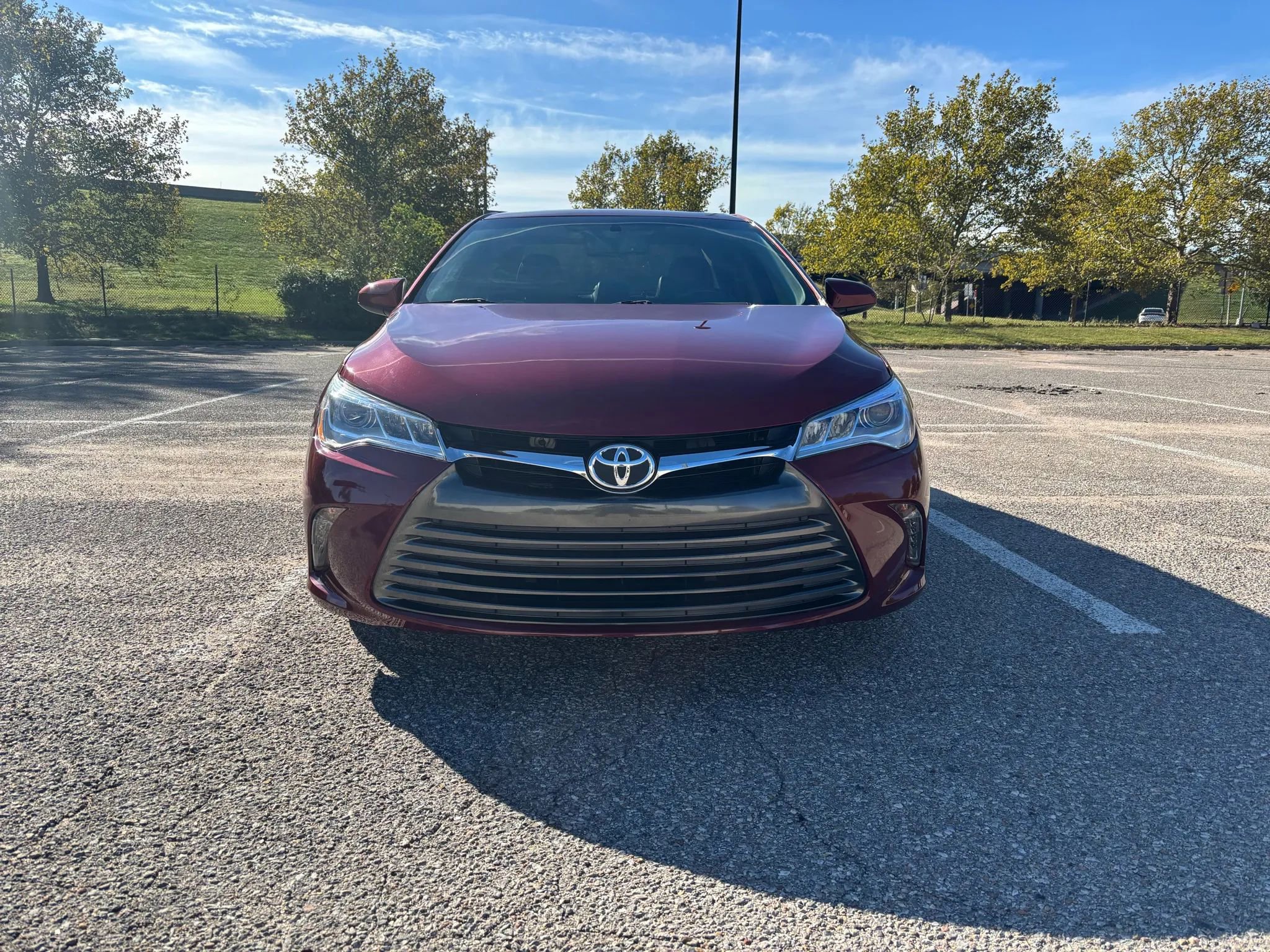 Used 2016 Toyota Camry XSE image 3