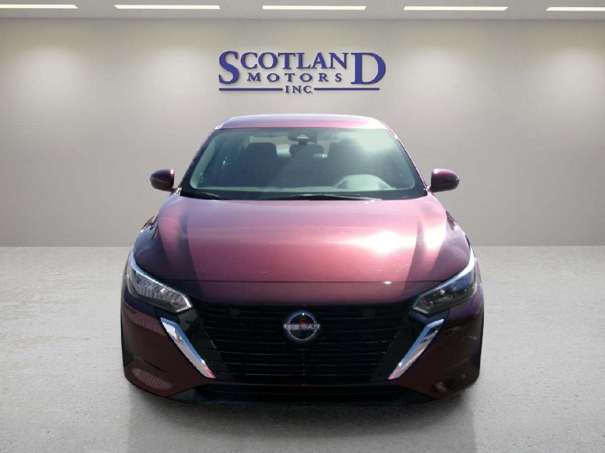 Used 2024 Nissan Sentra SV FWD image 3