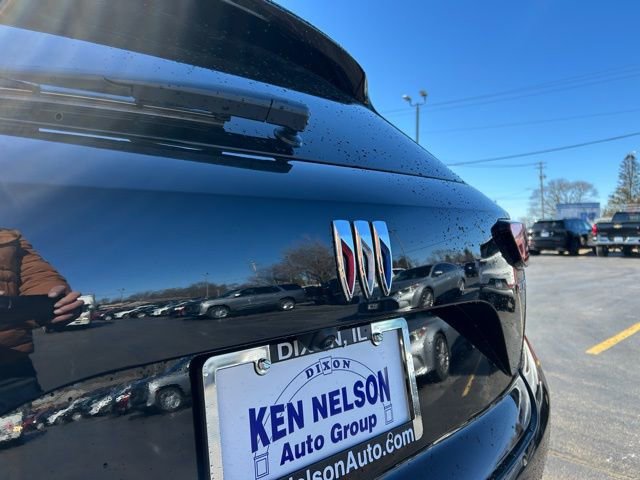 New 2026 Buick Envision Sport Touring image 9