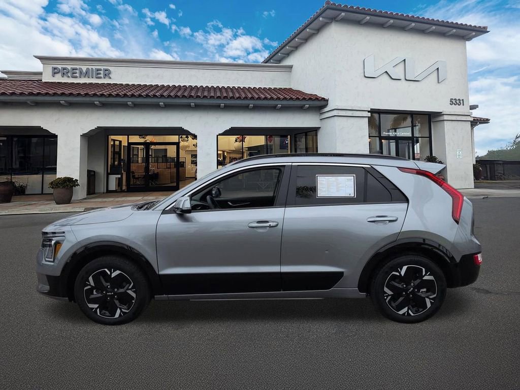 Certified 2025 Kia Niro Wind FWD image 5