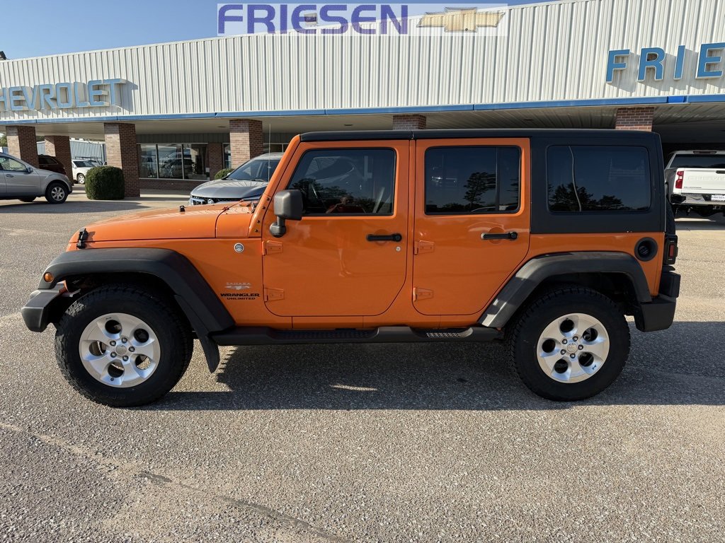 Used 2012 Jeep Wrangler Unlimited Sport image 2