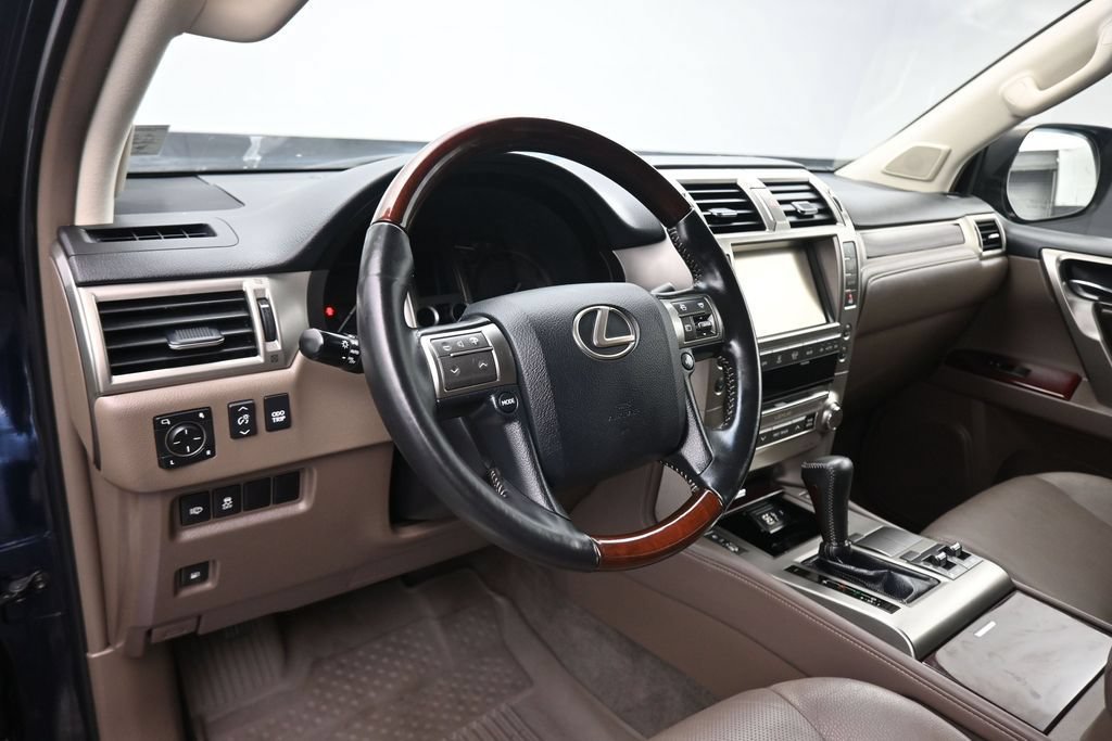 Used 2019 Lexus GX 460 Premium AWD/4WD image 13