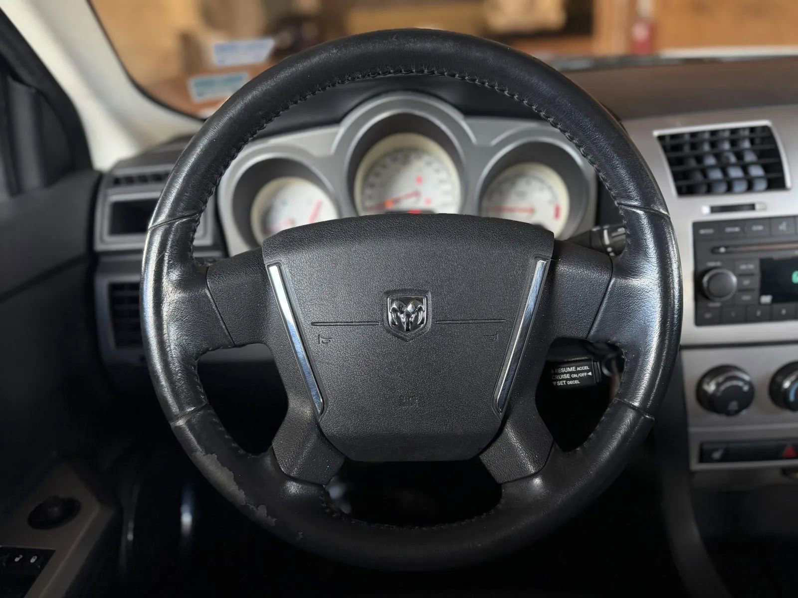 Used 2009 Dodge Avenger SXT FWD image 21