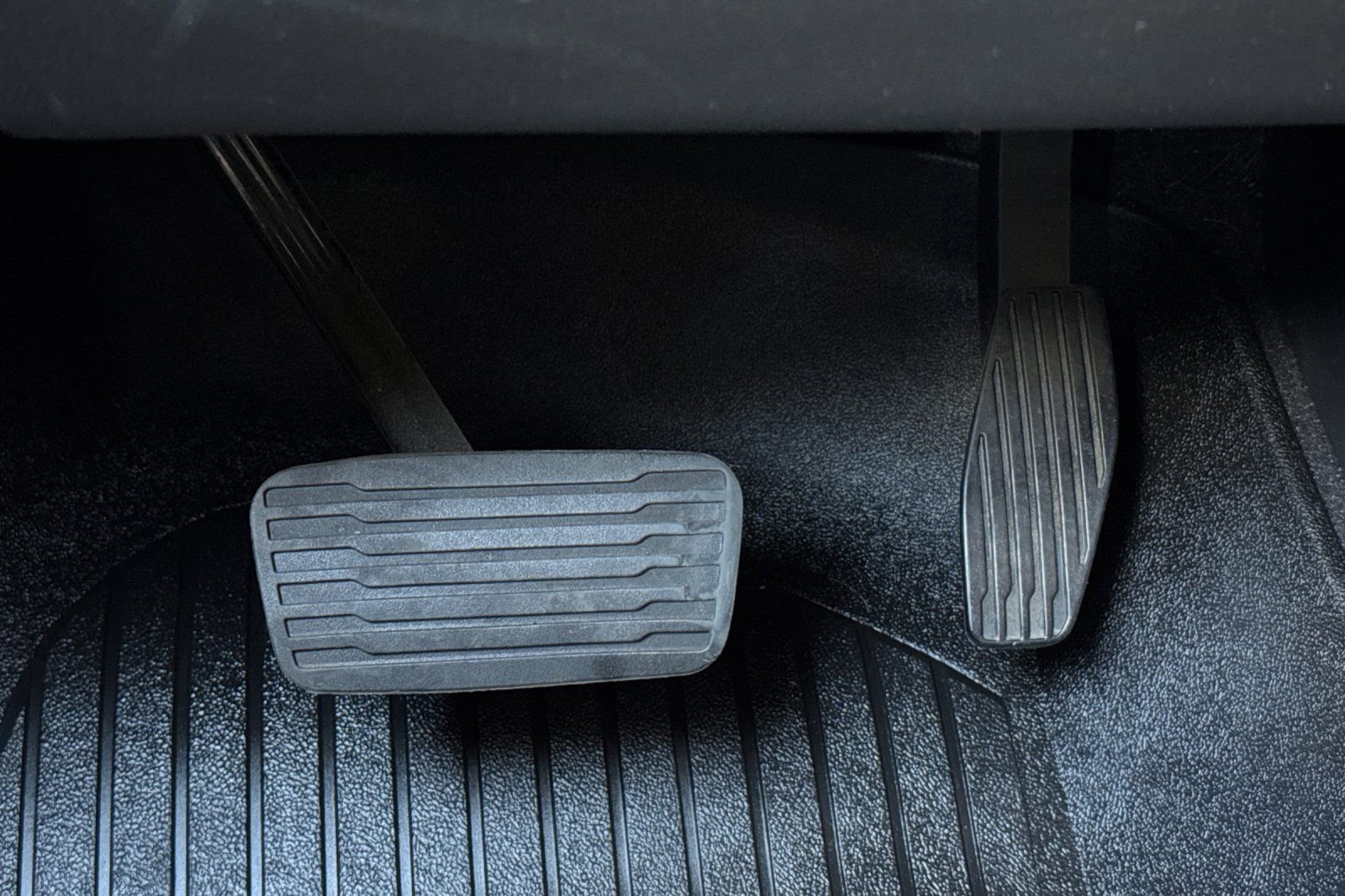 Used 2020 Chevrolet Silverado 1500 RST image 39