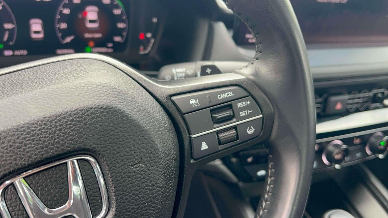 Used 2025 Honda Accord Sport image 19