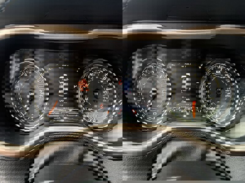 Used 2016 Jeep Cherokee Limited image 47