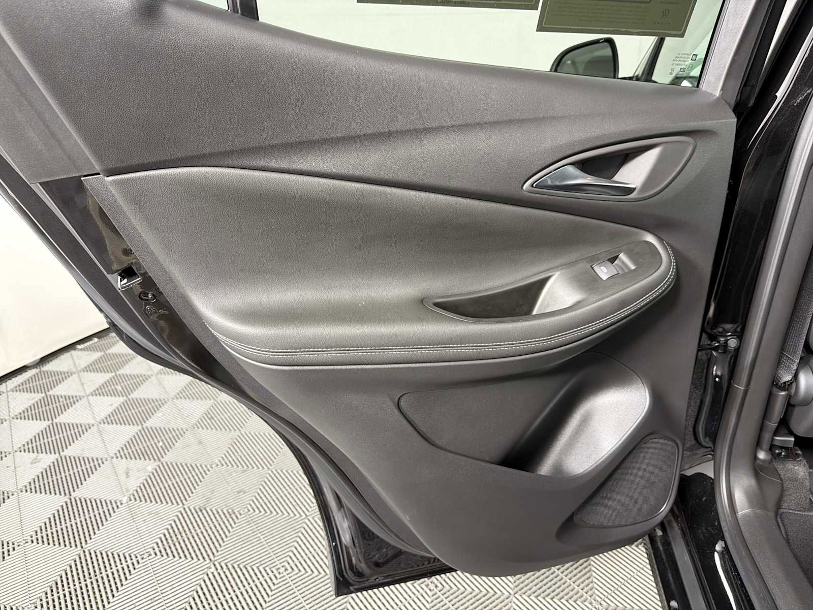 Certified 2024 Buick Encore GX Sport Touring w/ Experience Buick Package image 20