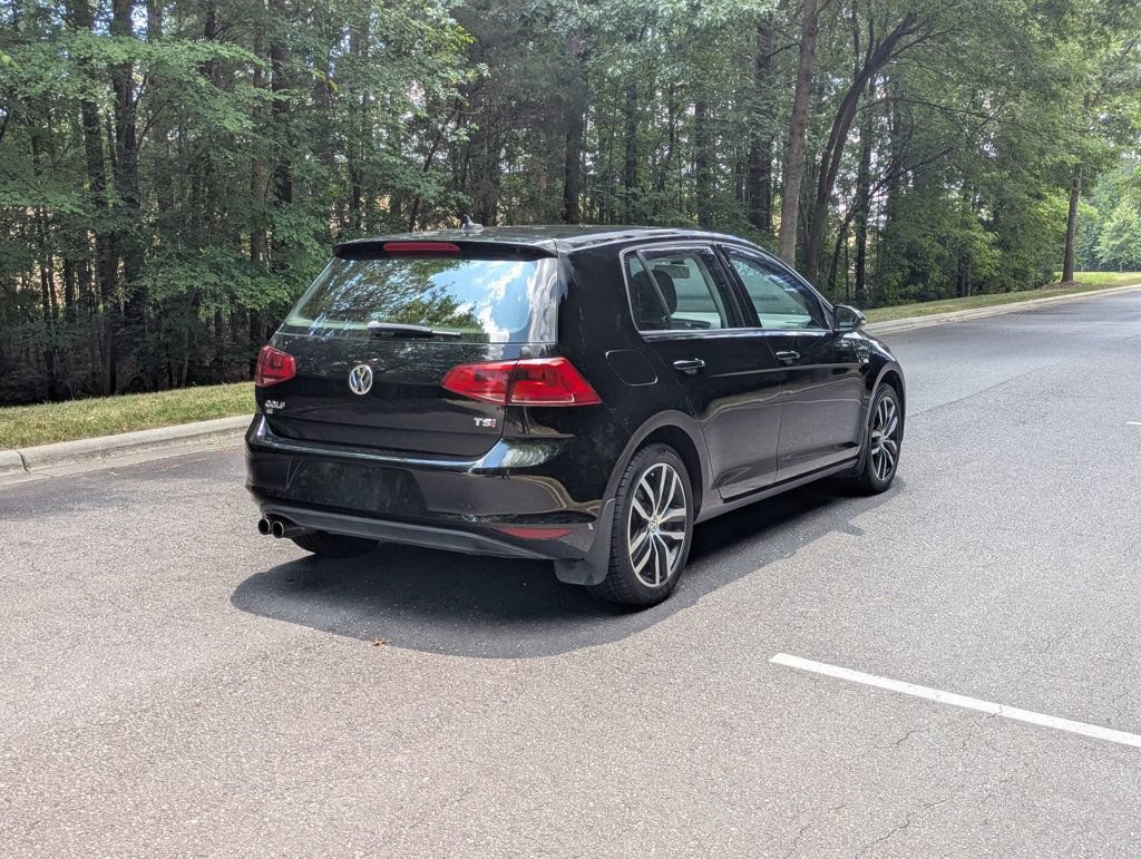 Used 2016 Volkswagen Golf SE FWD image 9