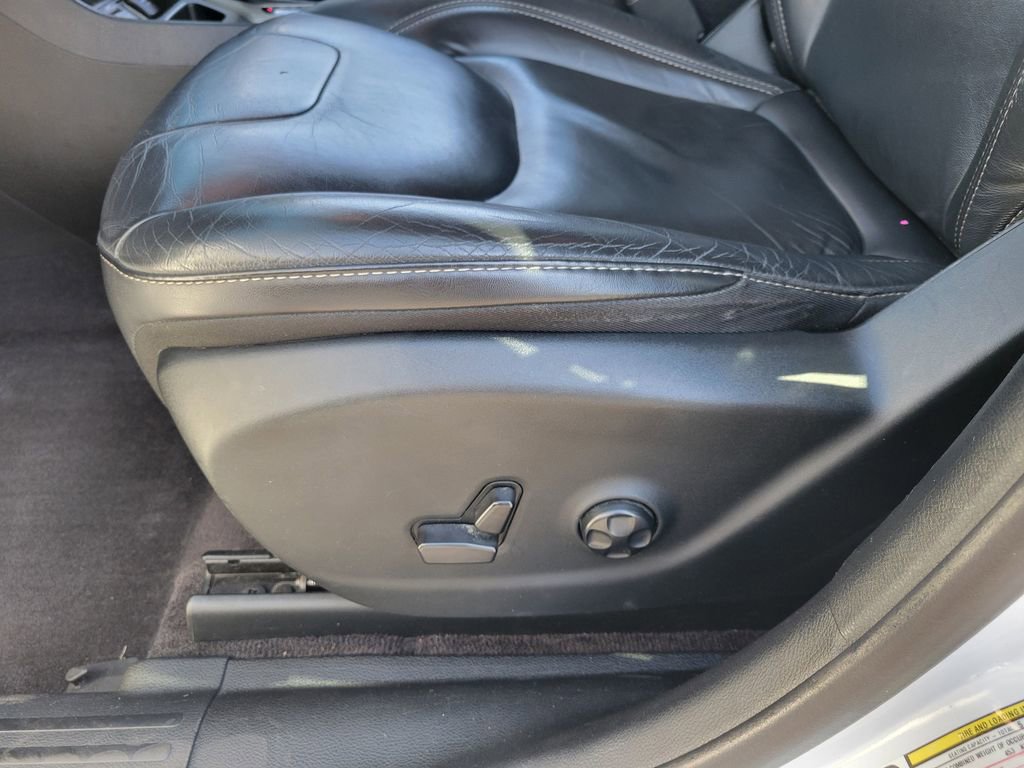 Used 2018 Jeep Cherokee Limited image 15