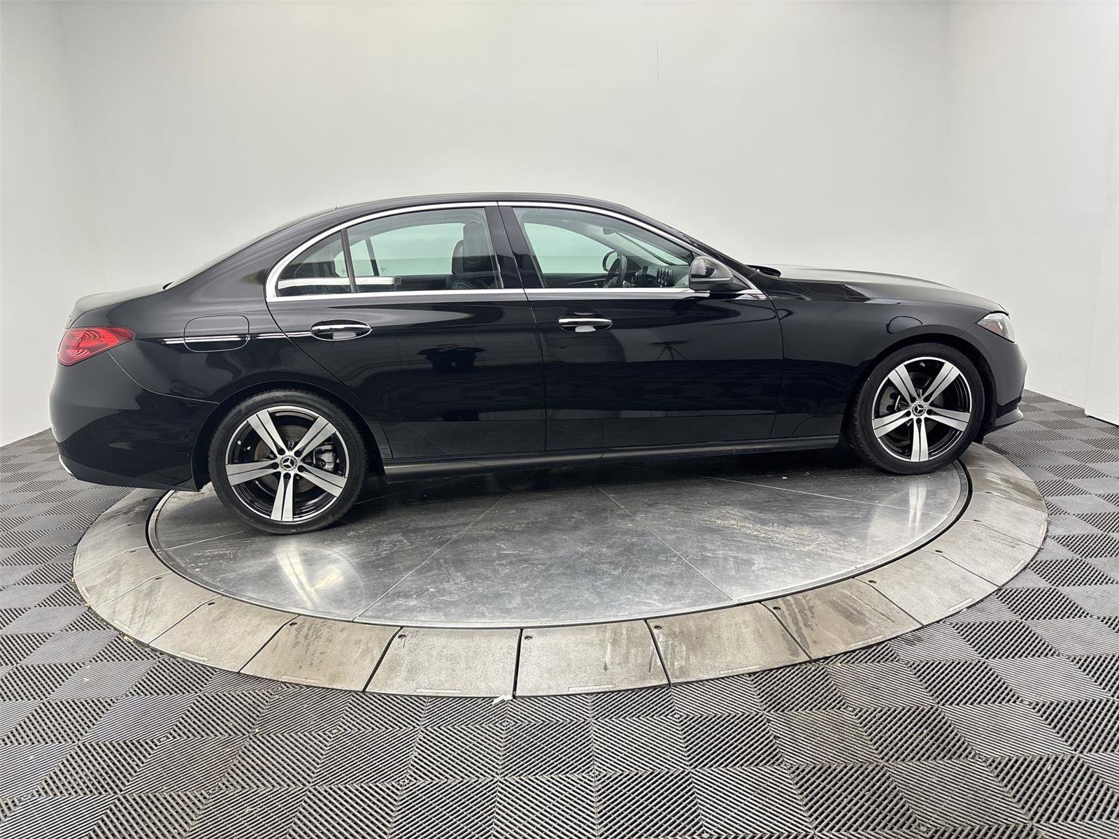 Used 2022 Mercedes-Benz C 300 4MATIC Sedan image 17
