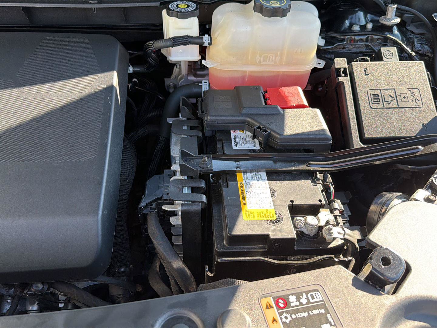 Used 2022 Buick Enclave Premium w/ LPO, Touring Package FWD image 39