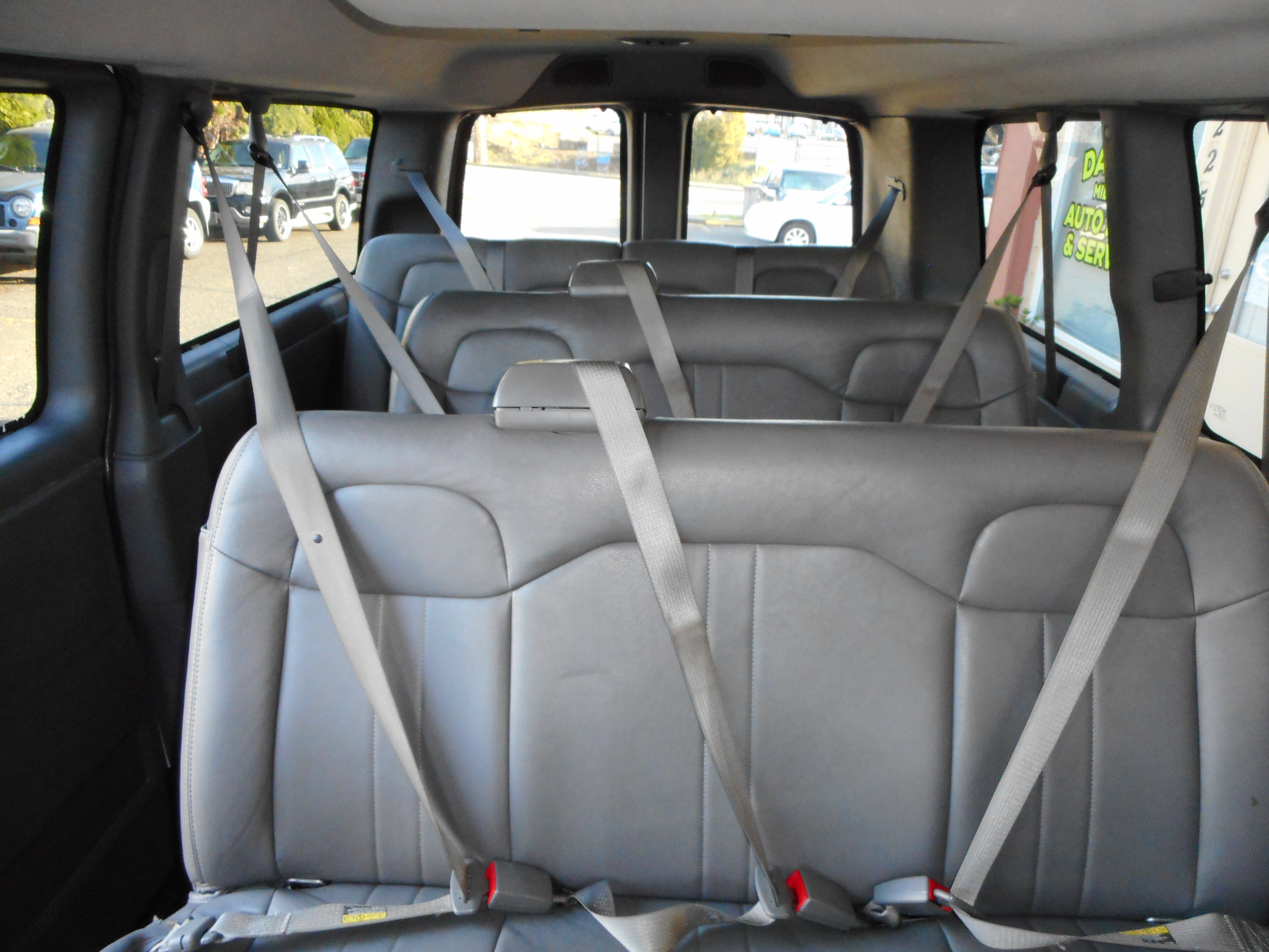 Used 2017 Chevrolet Express 2500 LS image 26