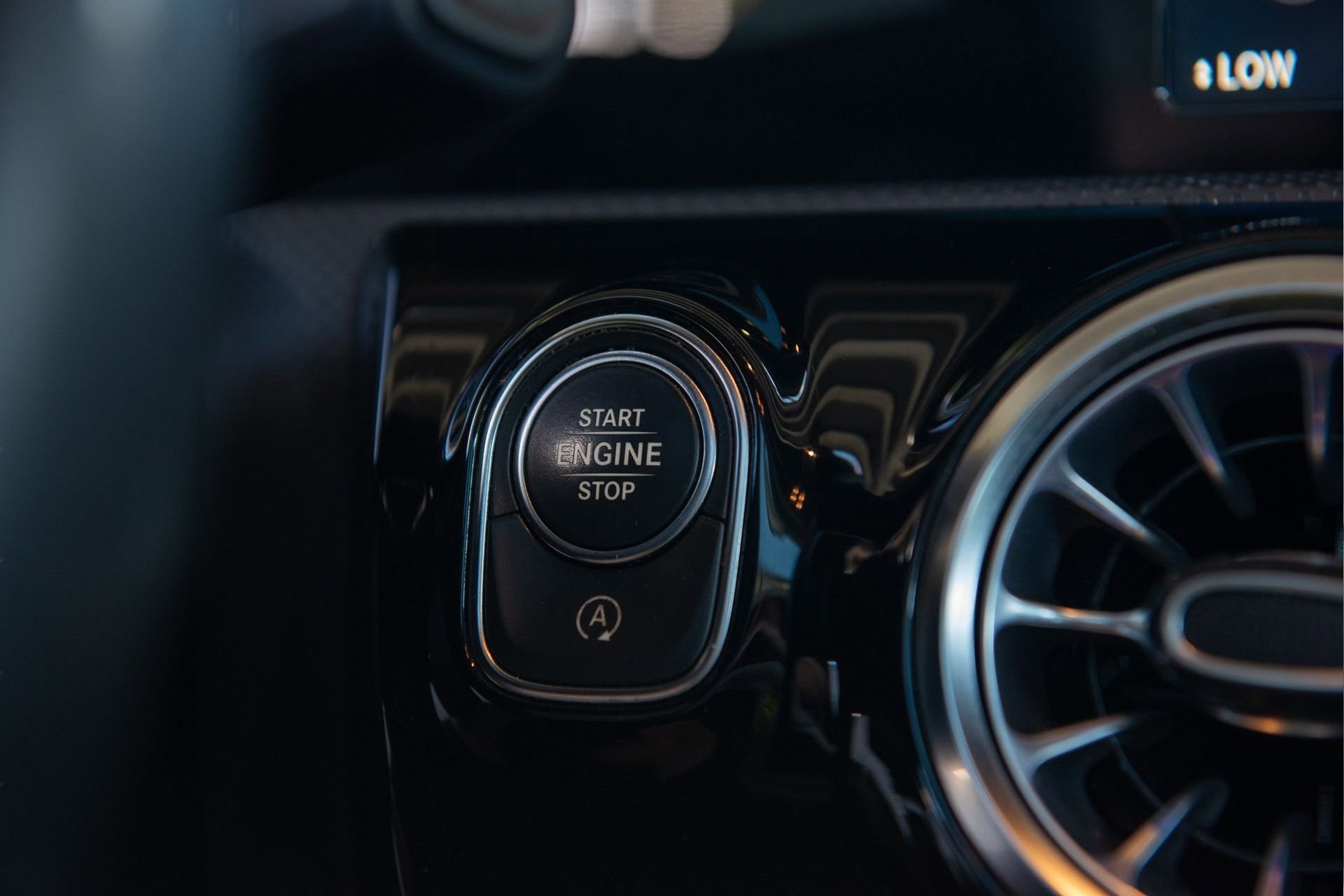 Used 2022 Mercedes-Benz CLA 250 image 27