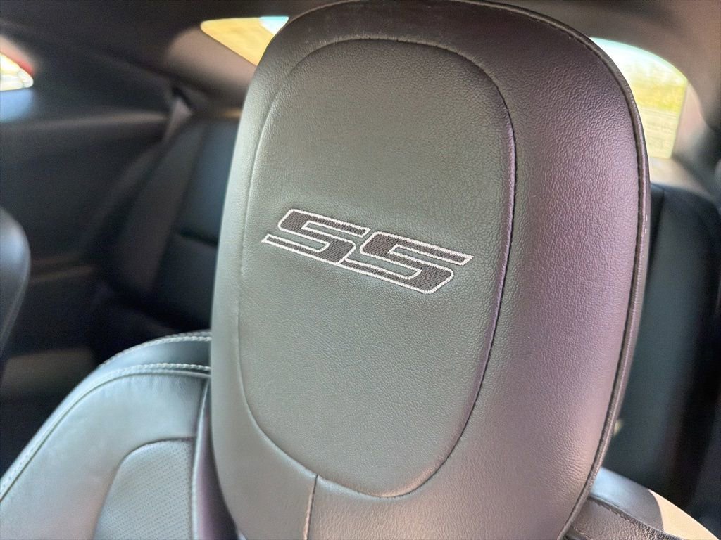 Used 2014 Chevrolet Camaro SS w/ RS Package RWD image 11