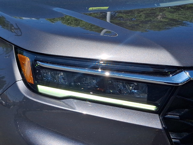 Used 2025 Honda Pilot Touring image 9