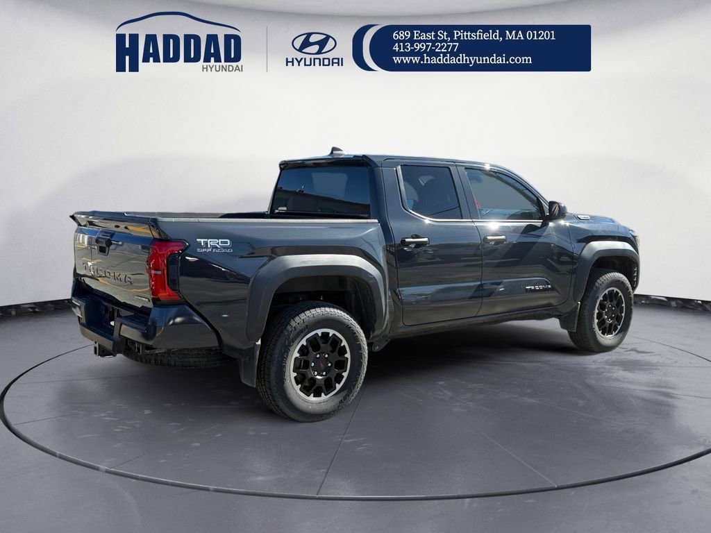 Used 2024 Toyota Tacoma TRD Off-Road image 5