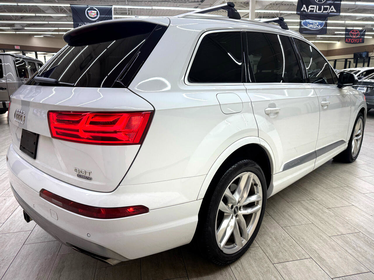 Used 2018 Audi Q7 3.0T Prestige image 11