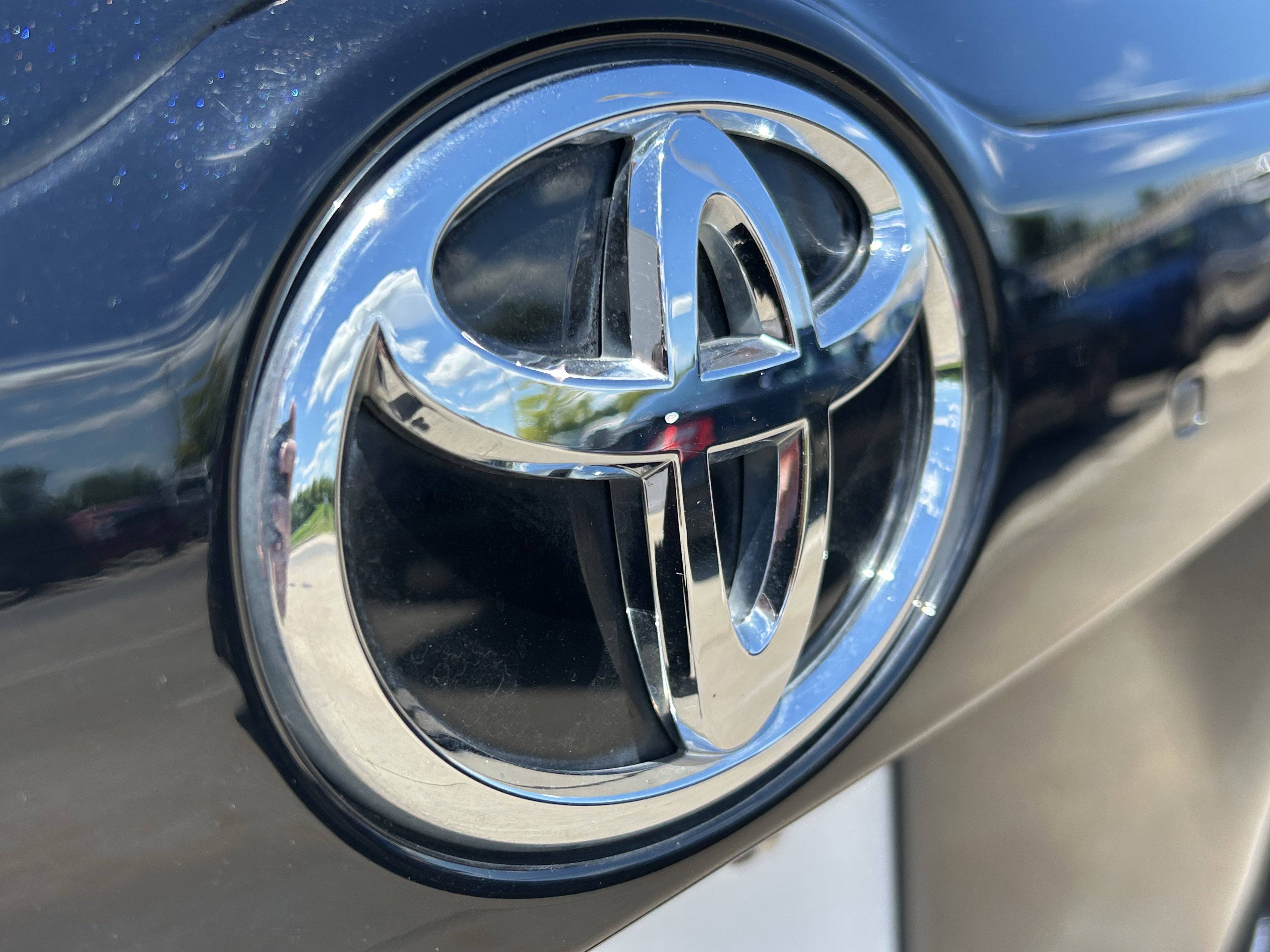 Used 2019 Toyota Highlander SE AWD/4WD image 7
