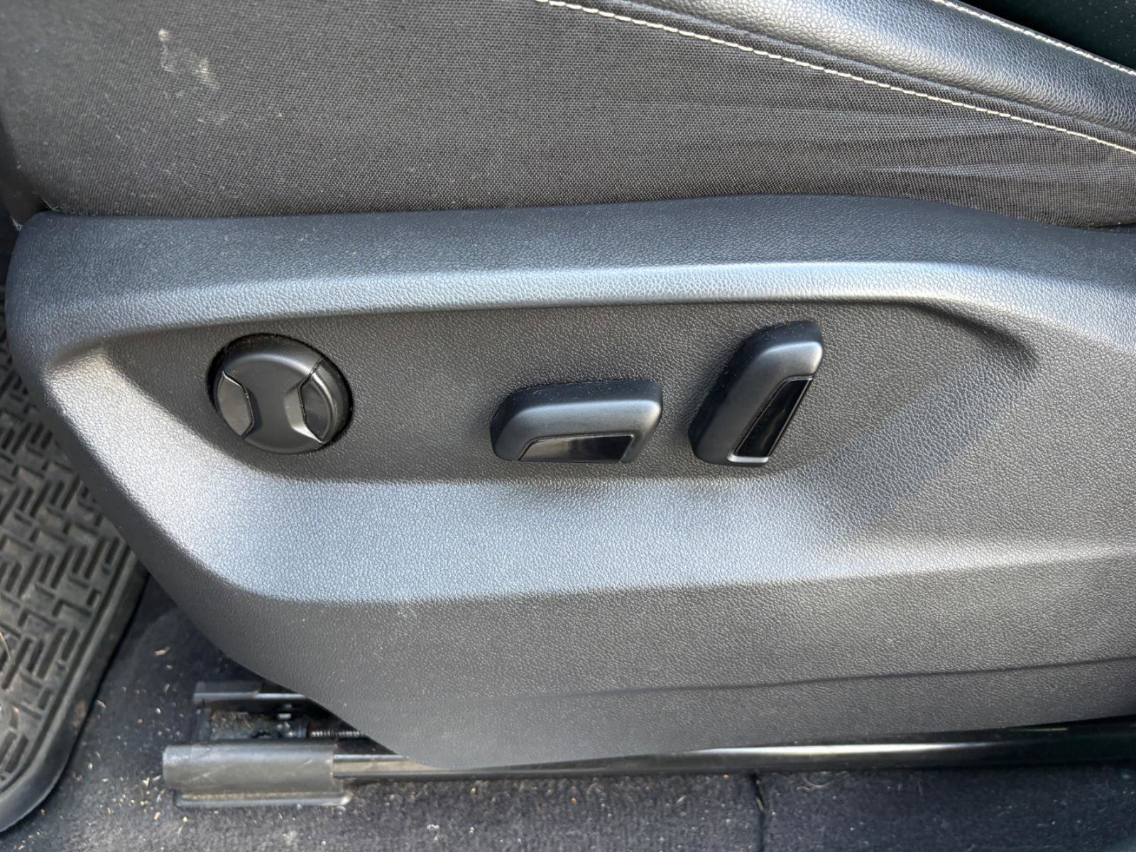 Used 2022 Volkswagen Atlas SE image 26