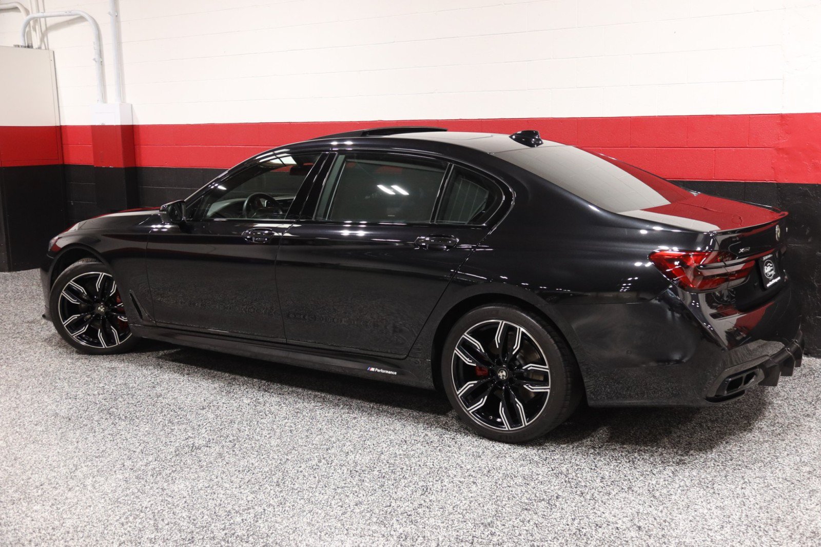 Used 2018 BMW 750i xDrive AWD/4WD image 25