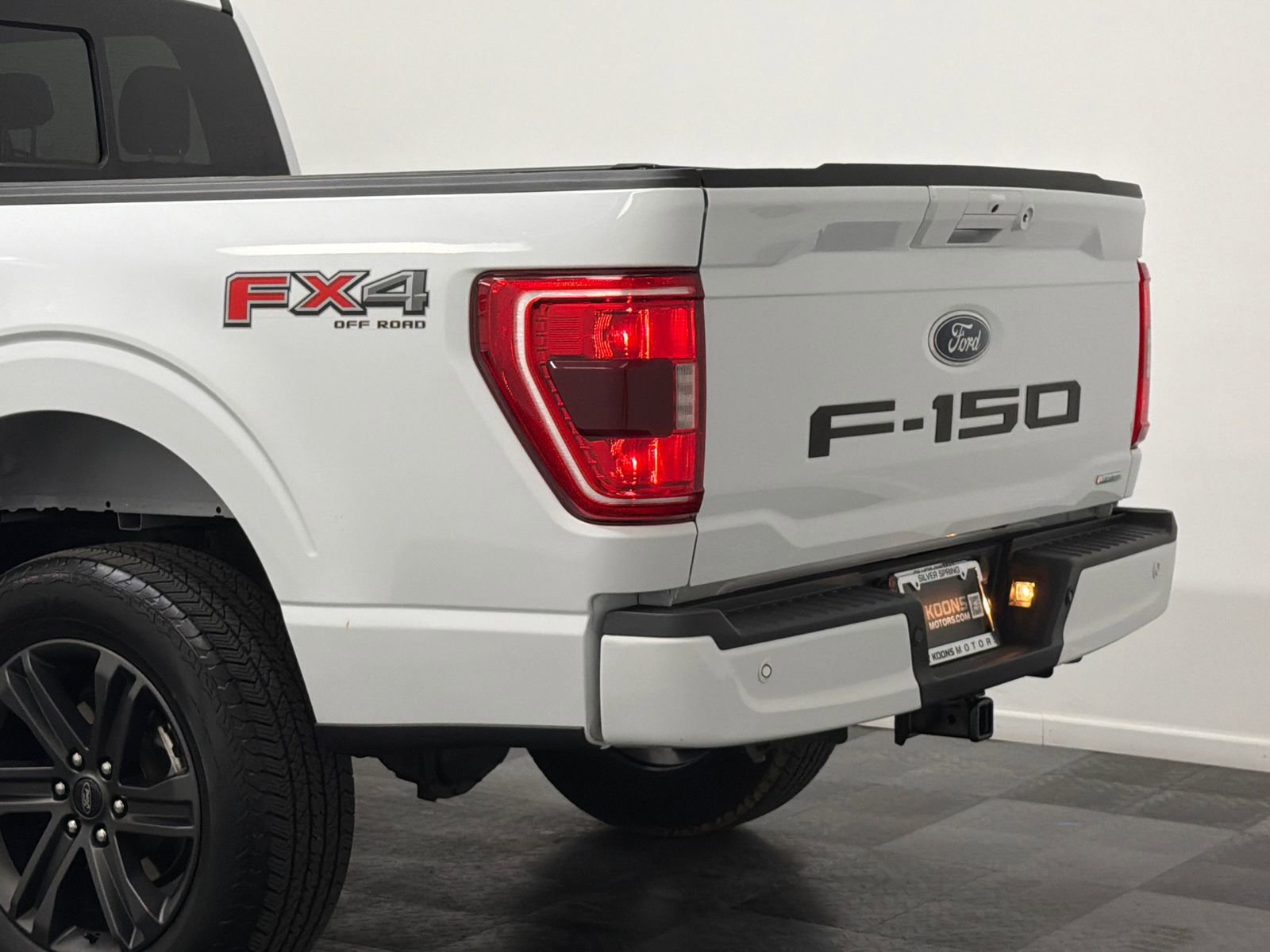 Used 2022 Ford F150 XLT w/ Equipment Group 302A High AWD/4WD image 7