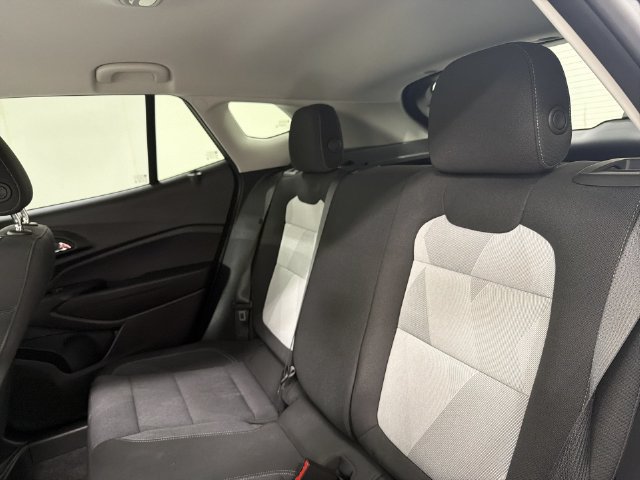 Certified 2024 Chevrolet Trax LS w/ LS Convenience Package FWD image 17