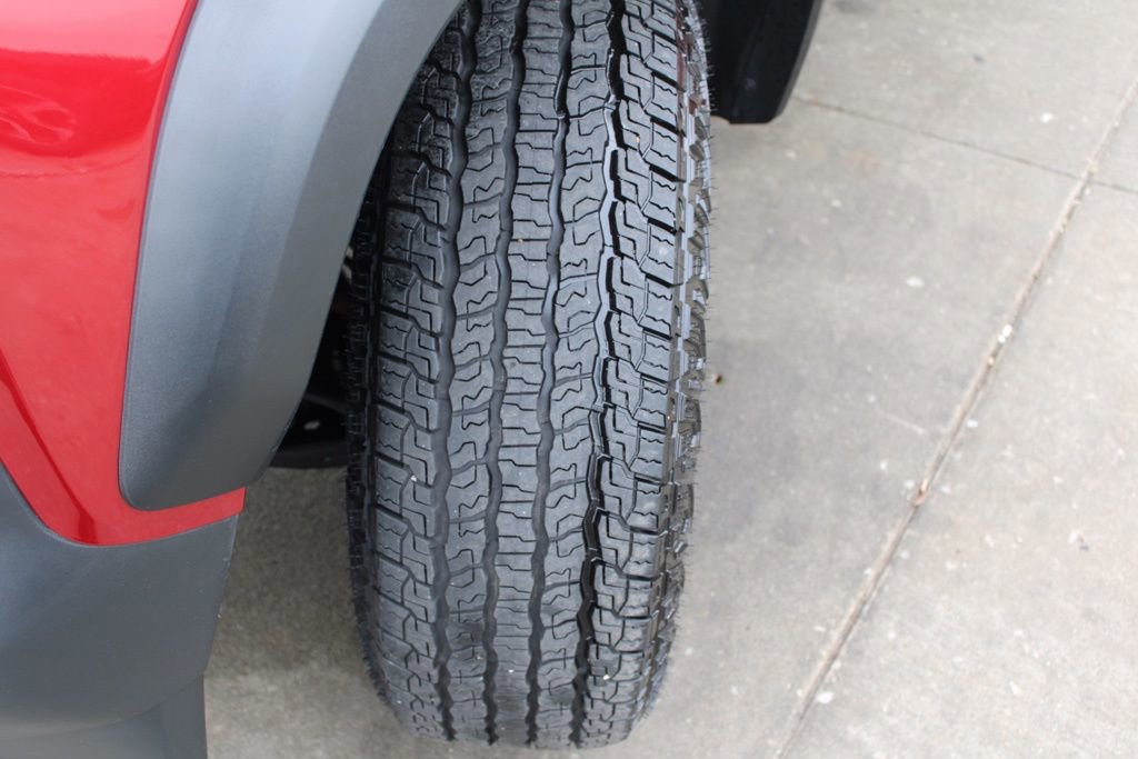 Used 2025 Chevrolet Colorado Trail Boss image 12