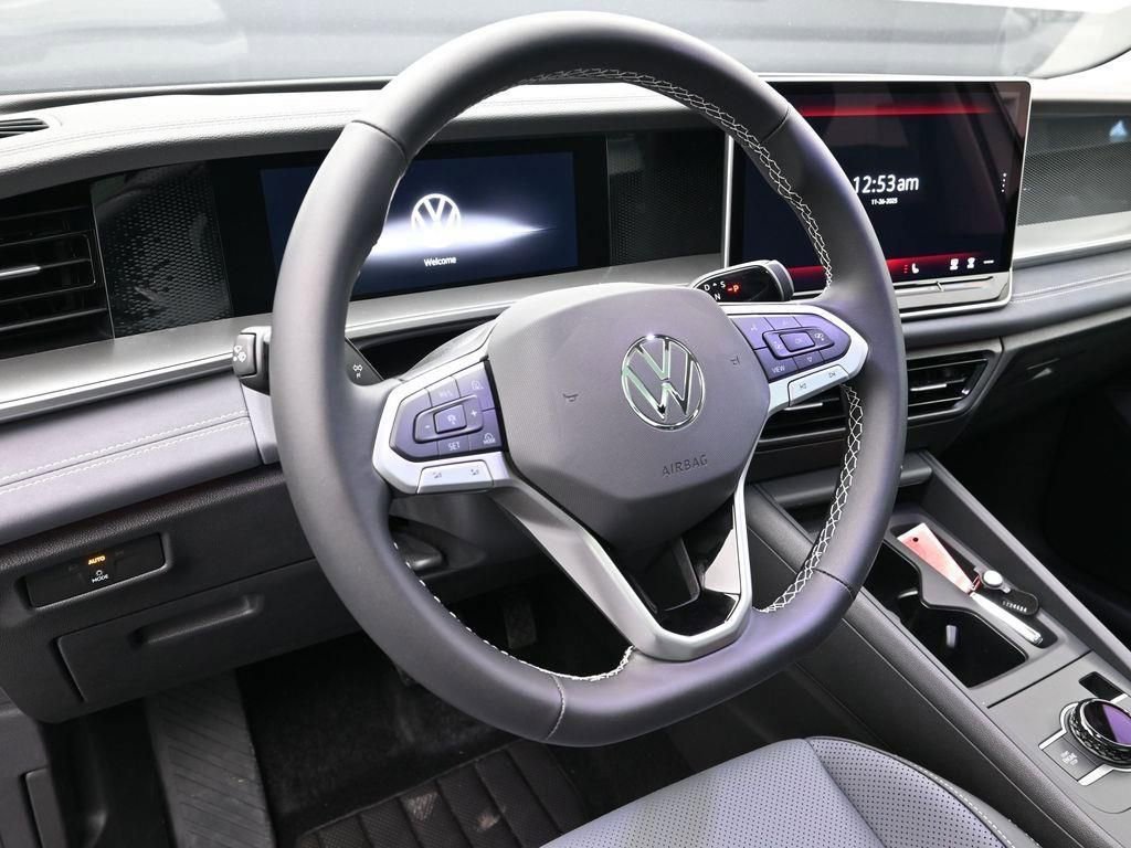 New 2026 Volkswagen Tiguan SE image 11