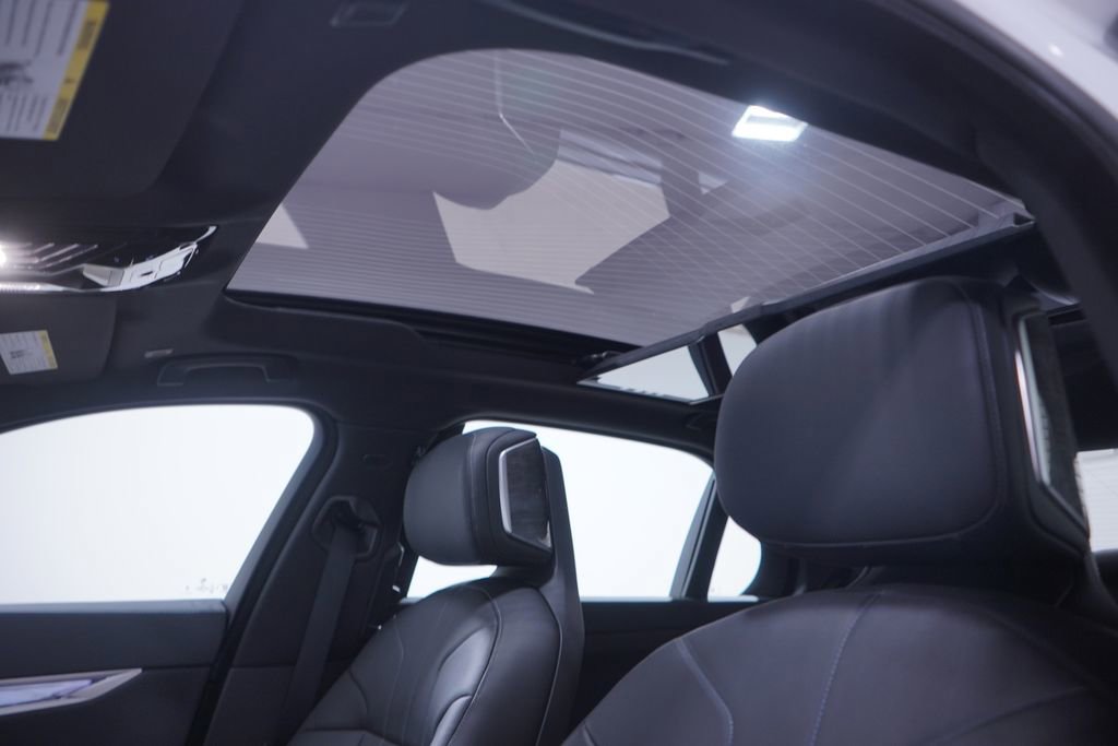 Used 2025 BMW i7 eDrive50 w/ M Sport Package image 8