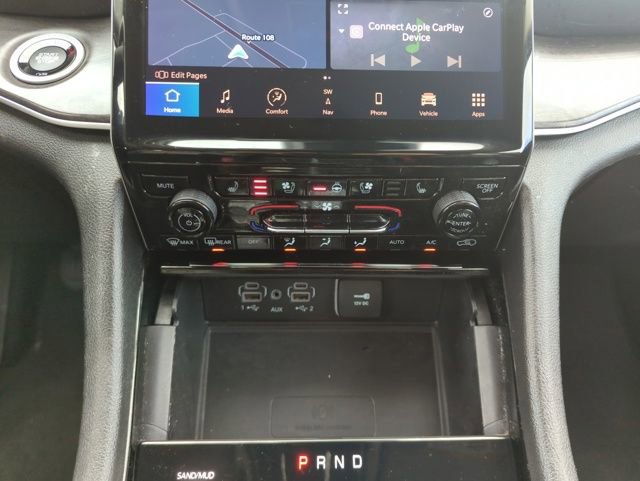 Used 2023 Jeep Grand Cherokee Limited w/ Luxury Tech Group II image 26