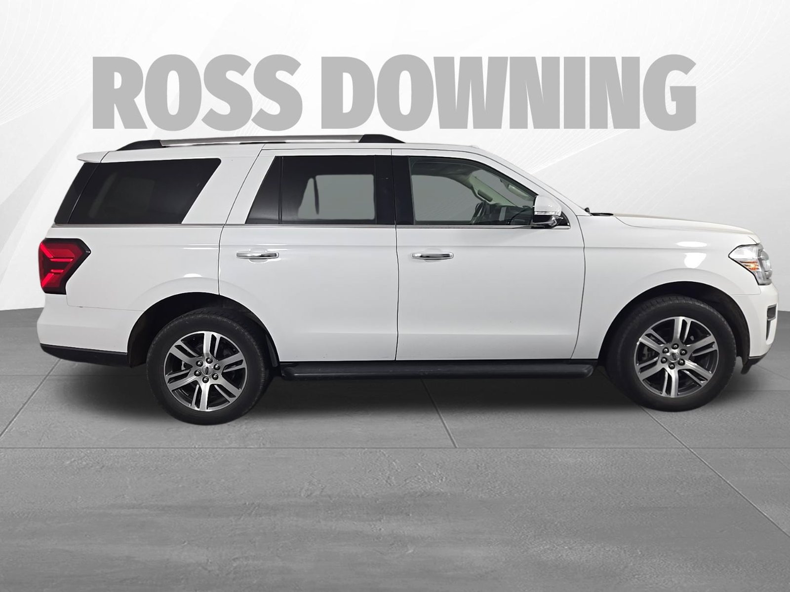 Used 2024 Ford Expedition Limited RWD image 4