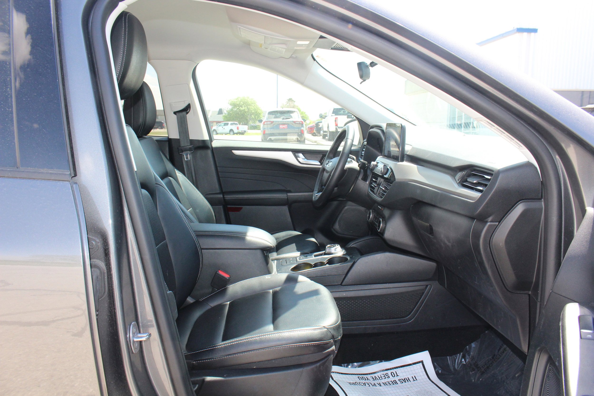 Used 2022 Ford Escape SEL AWD/4WD image 17