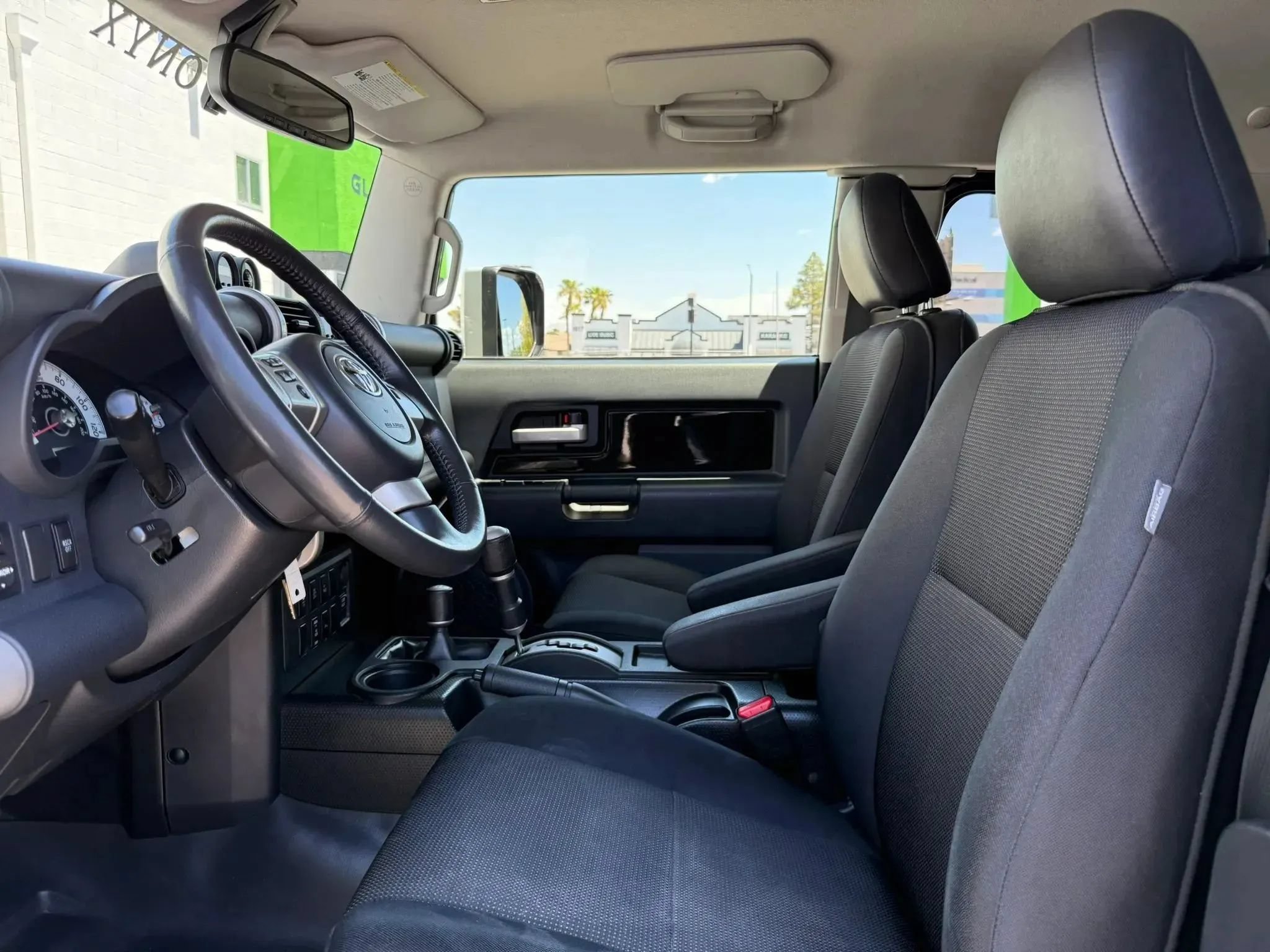 Used 2014 Toyota FJ Cruiser 4WD w/ Upgrade Package image 11
