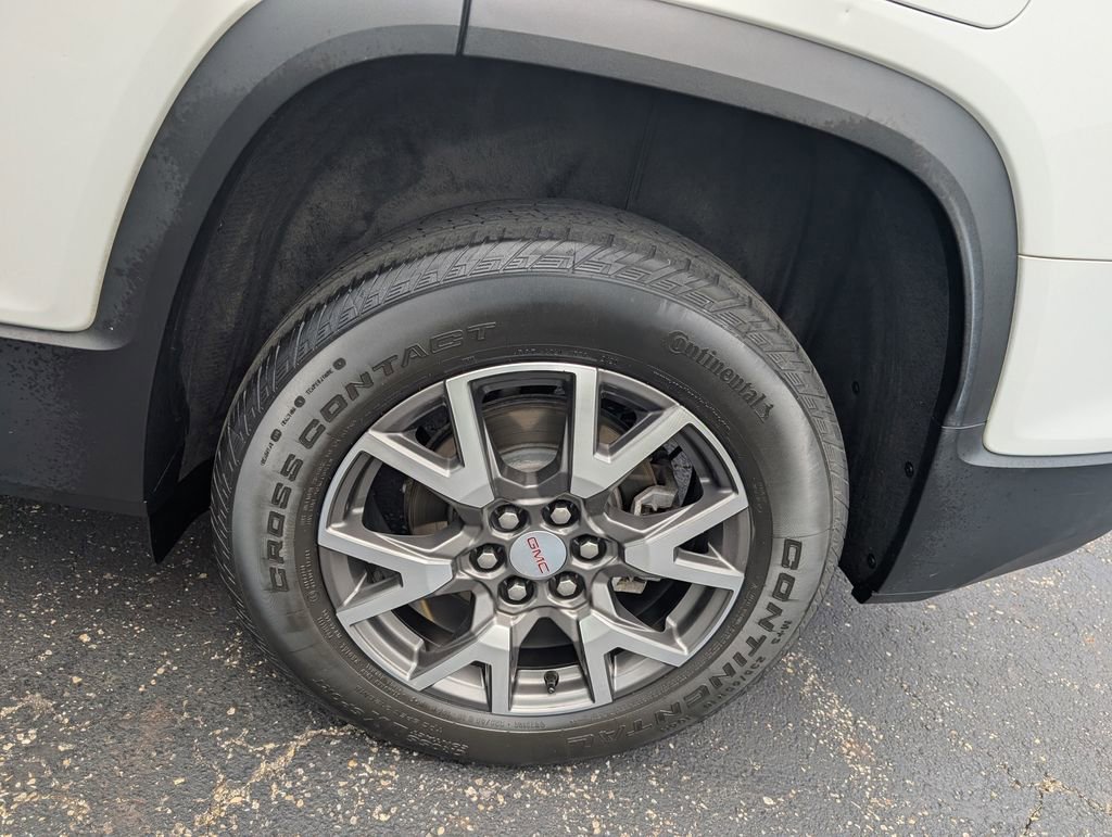 Used 2020 GMC Acadia SLE w/ Driver Convenience Package FWD image 24