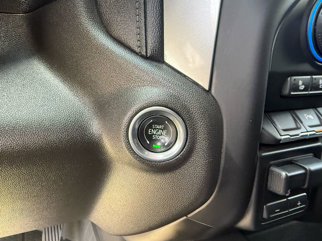 Used 2019 Chevrolet Silverado 1500 LTZ w/ LTZ Plus Package AWD/4WD image 31