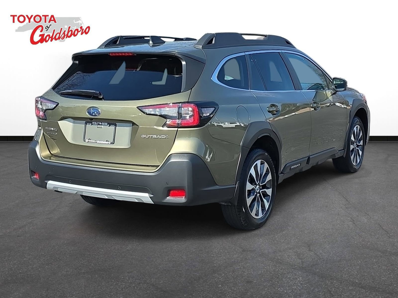 Used 2025 Subaru Outback Limited image 5