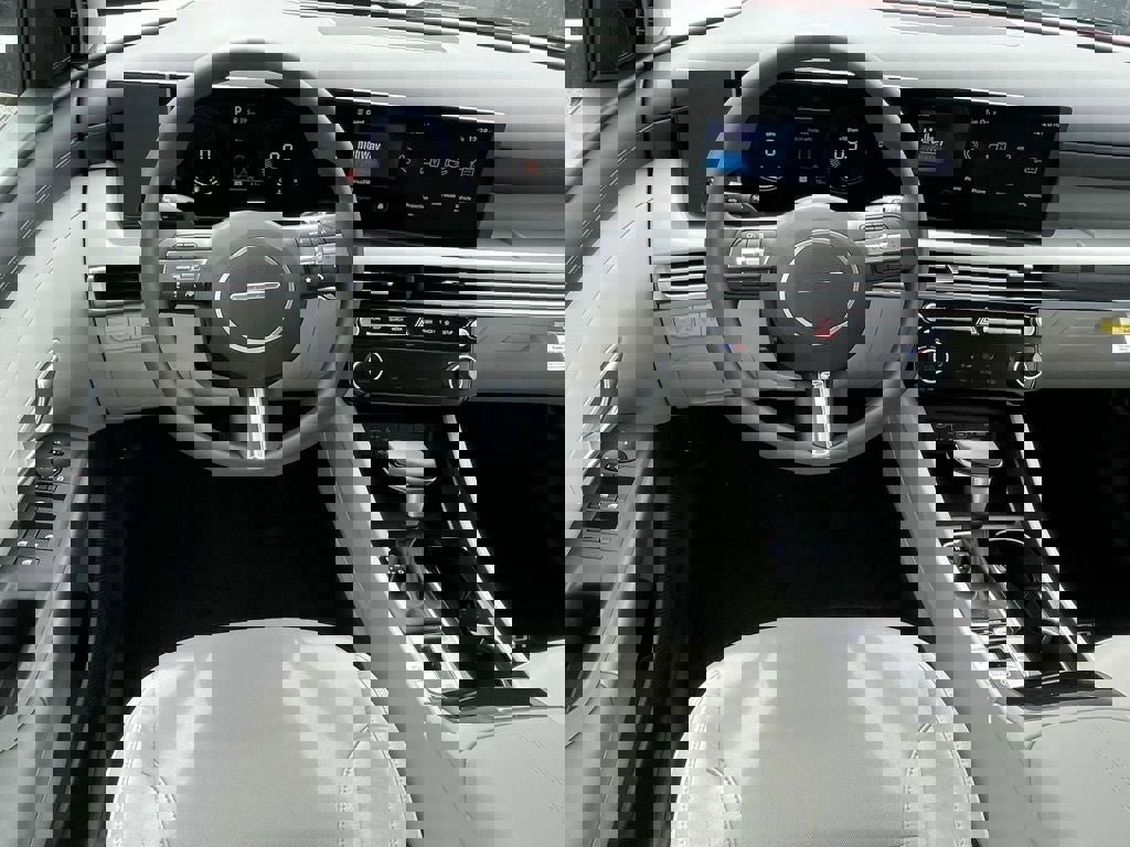 New 2026 Hyundai Tucson SEL image 11