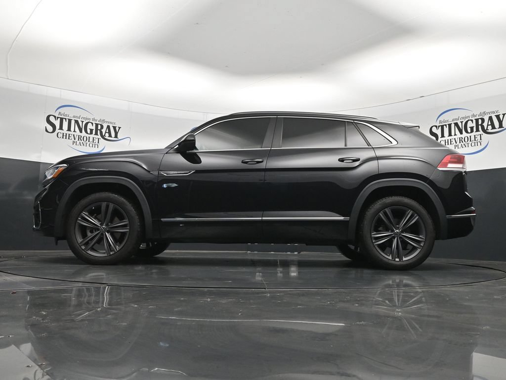 Used 2022 Volkswagen Atlas Cross Sport SEL R-Line AWD/4WD image 29
