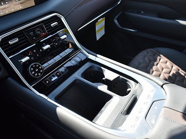 New 2025 Nissan Armada Platinum Reserve image 14