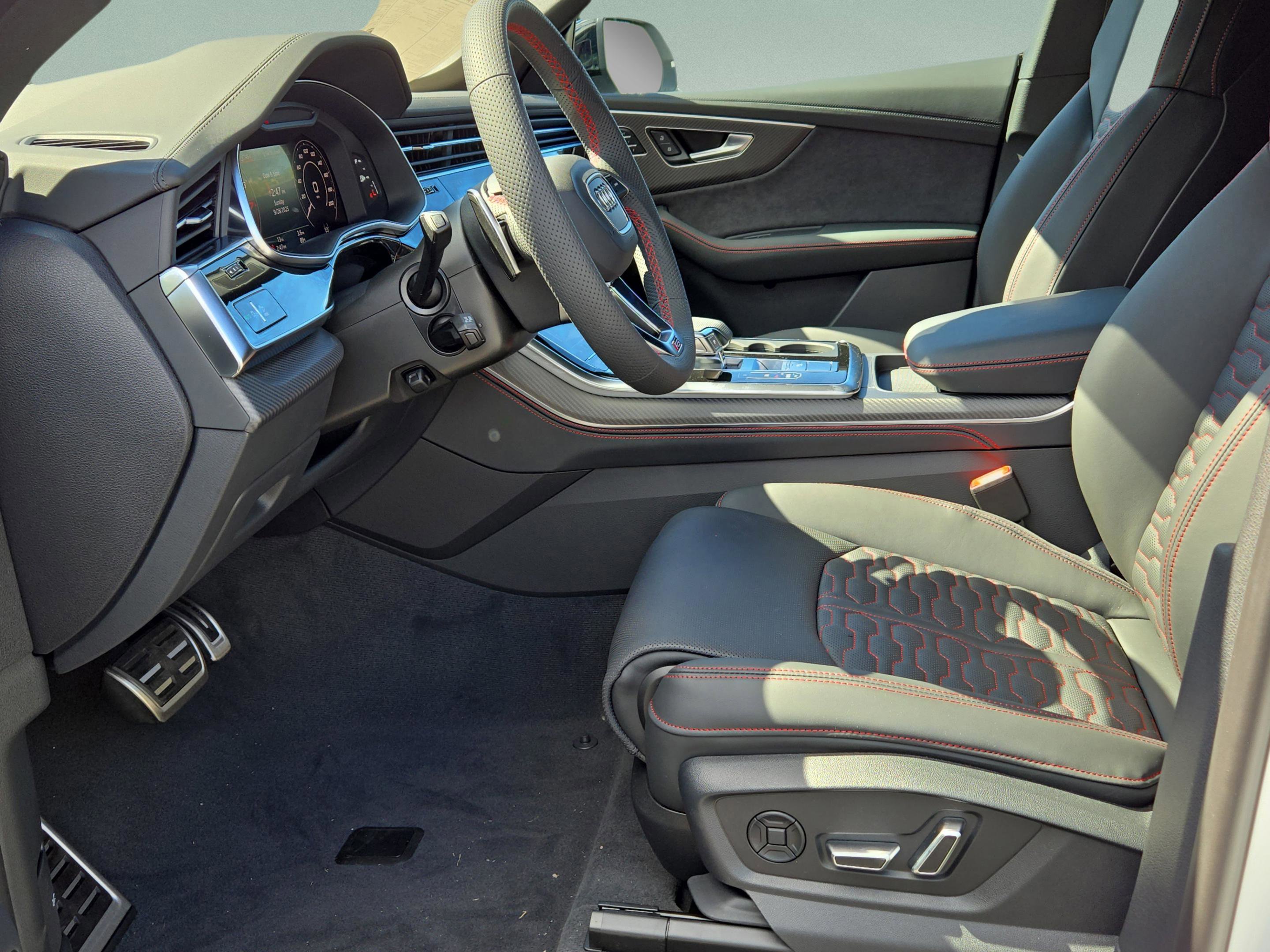 New 2026 Audi RS Q8 performance image 12
