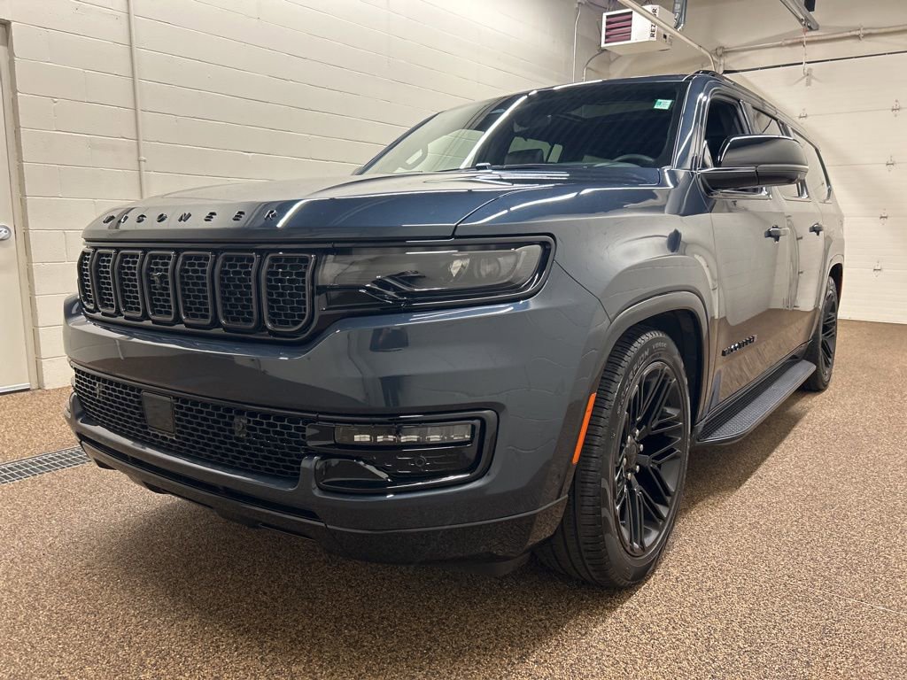 Used 2024 Jeep Wagoneer L Series II w/ Convenience Group I image 5