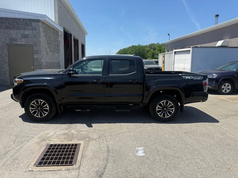 Used 2021 Toyota Tacoma 4x4 Double Cab image 9